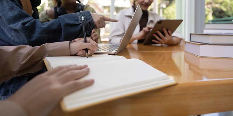 Acțiuni care vizează programe de învățare la locul de muncă